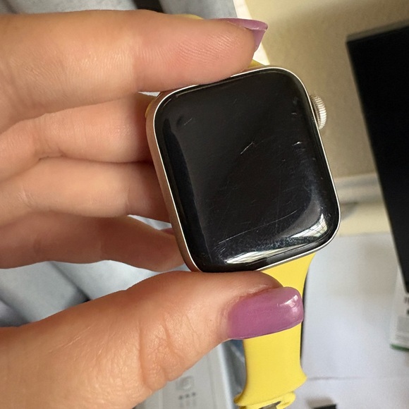 Apple Watch SE 2nd Generation (GPS) 40mm - Picture 13 of 13